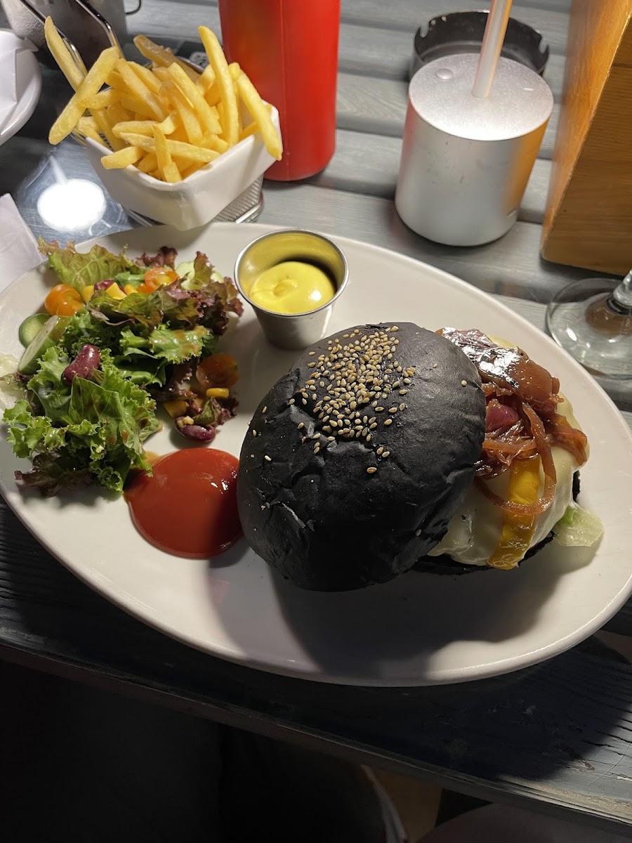 Le Garage Gourmet Burger-5