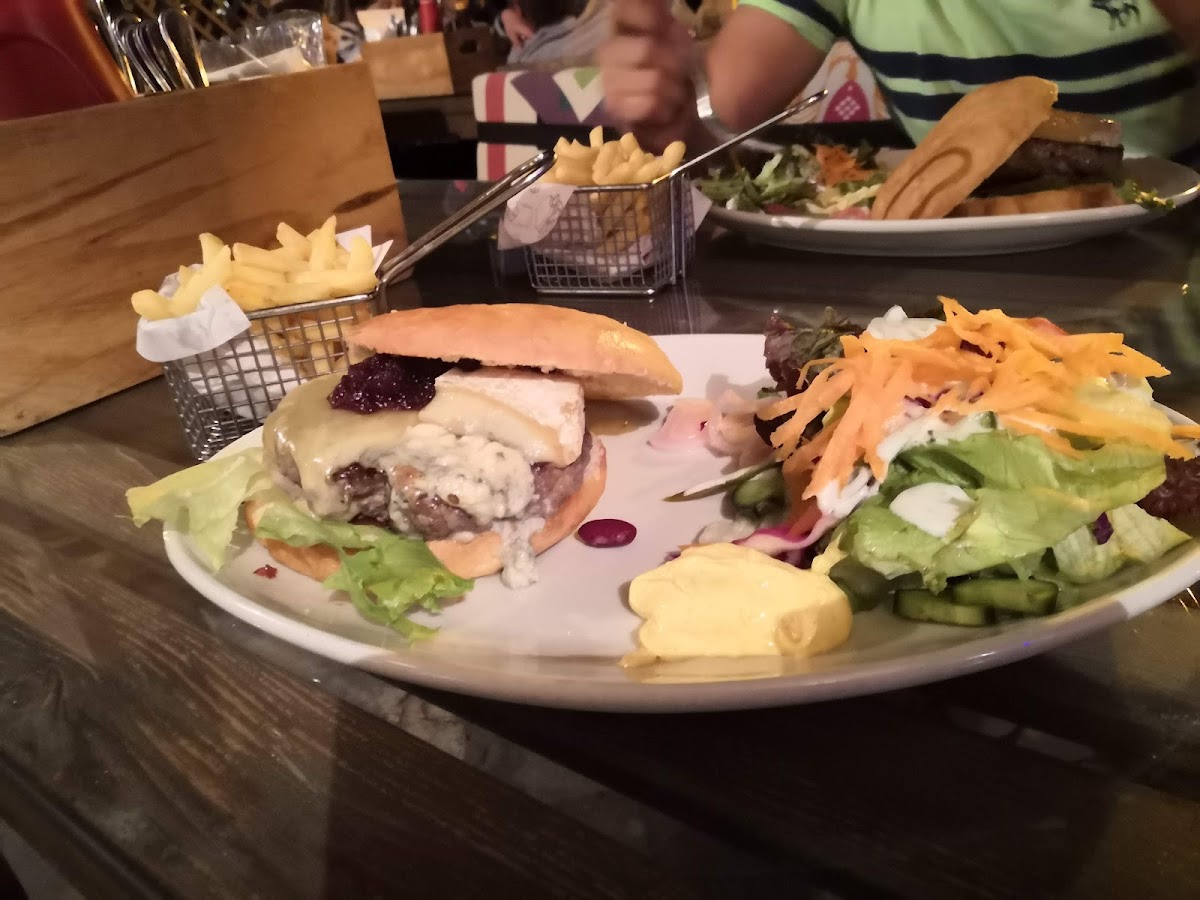 Le Garage Gourmet Burger-6